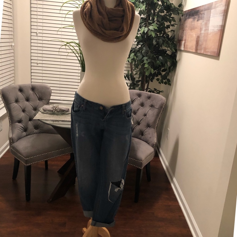 Distressed Boyfriend Jeans (29)